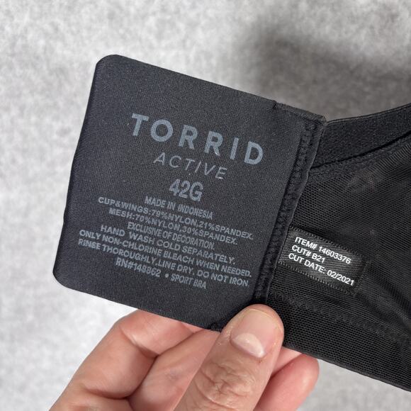 Torrid Sports Bra 42G Skulls Stars Gold Underwire Racerback Medium Impact Padded - Picture 12 of 15